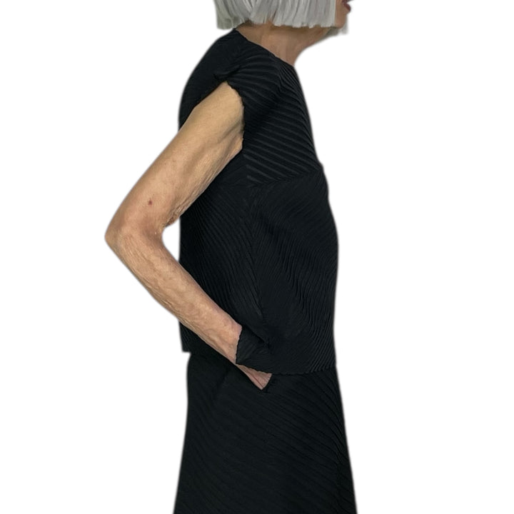 PLASTER PLEATS SOLID TOP