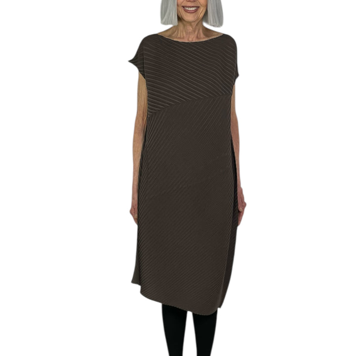 PLASTER PLEATS SOLID DRESS