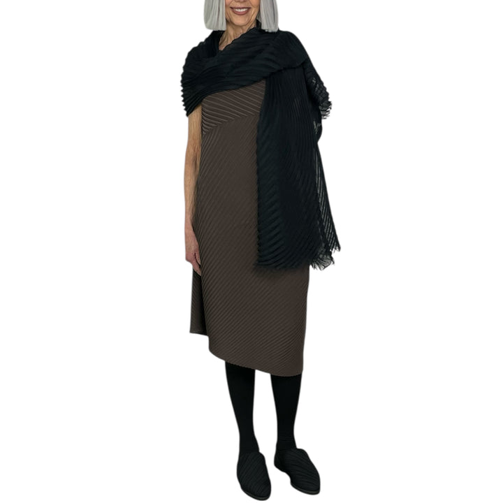 PLASTER PLEATS SOLID DRESS