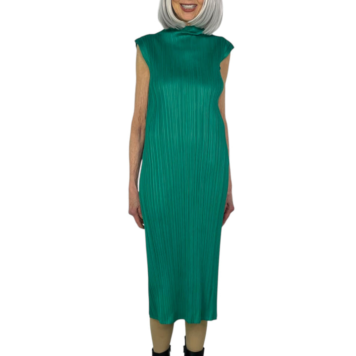 MC : JULY SLEEVELESS DRESS