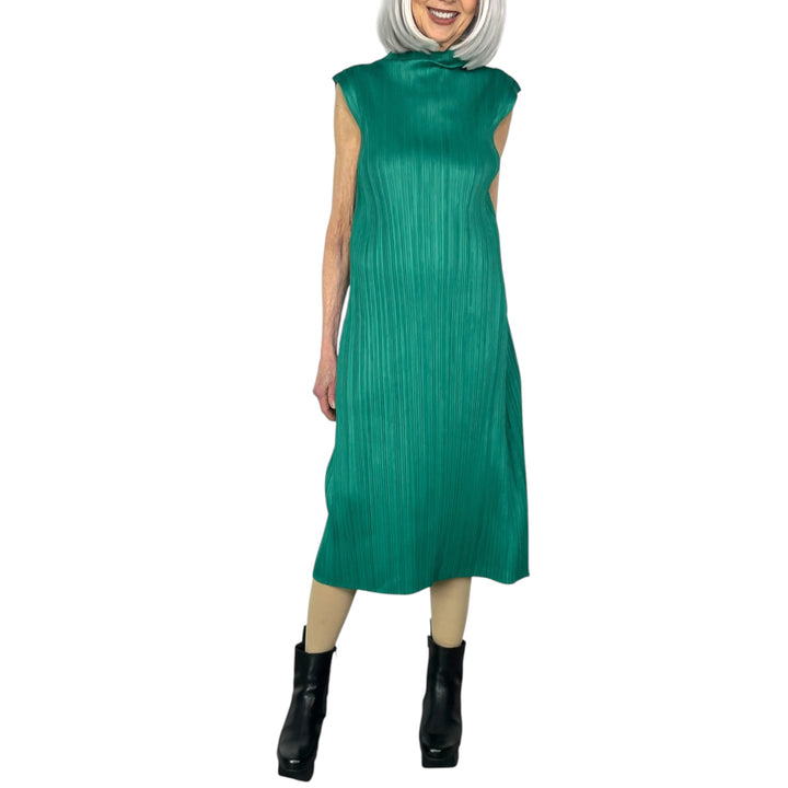 MC : JULY SLEEVELESS DRESS