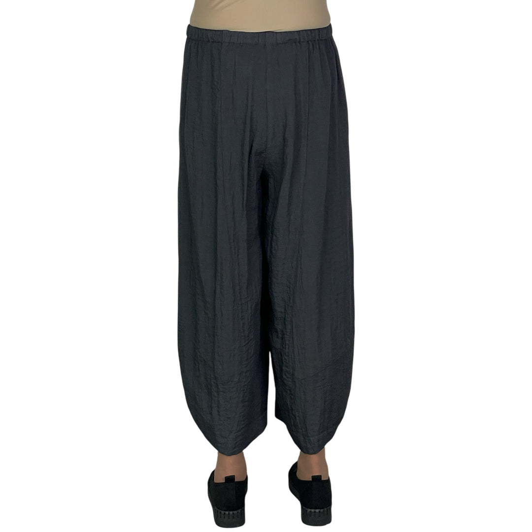 TUCKED HEM PANT