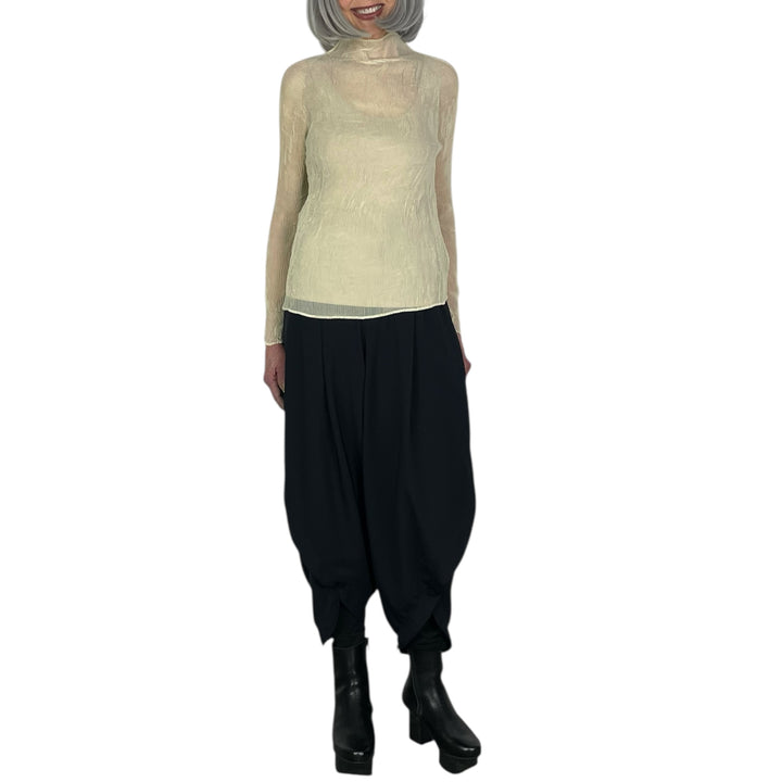 CHIFFON TWIST 3 HI-NECK TOP