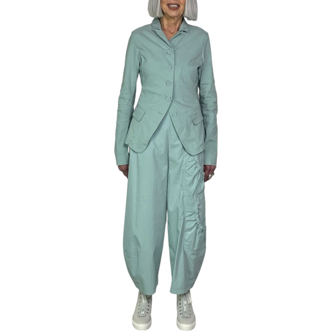 CURVED LEG RUCHED POCKETS PANT