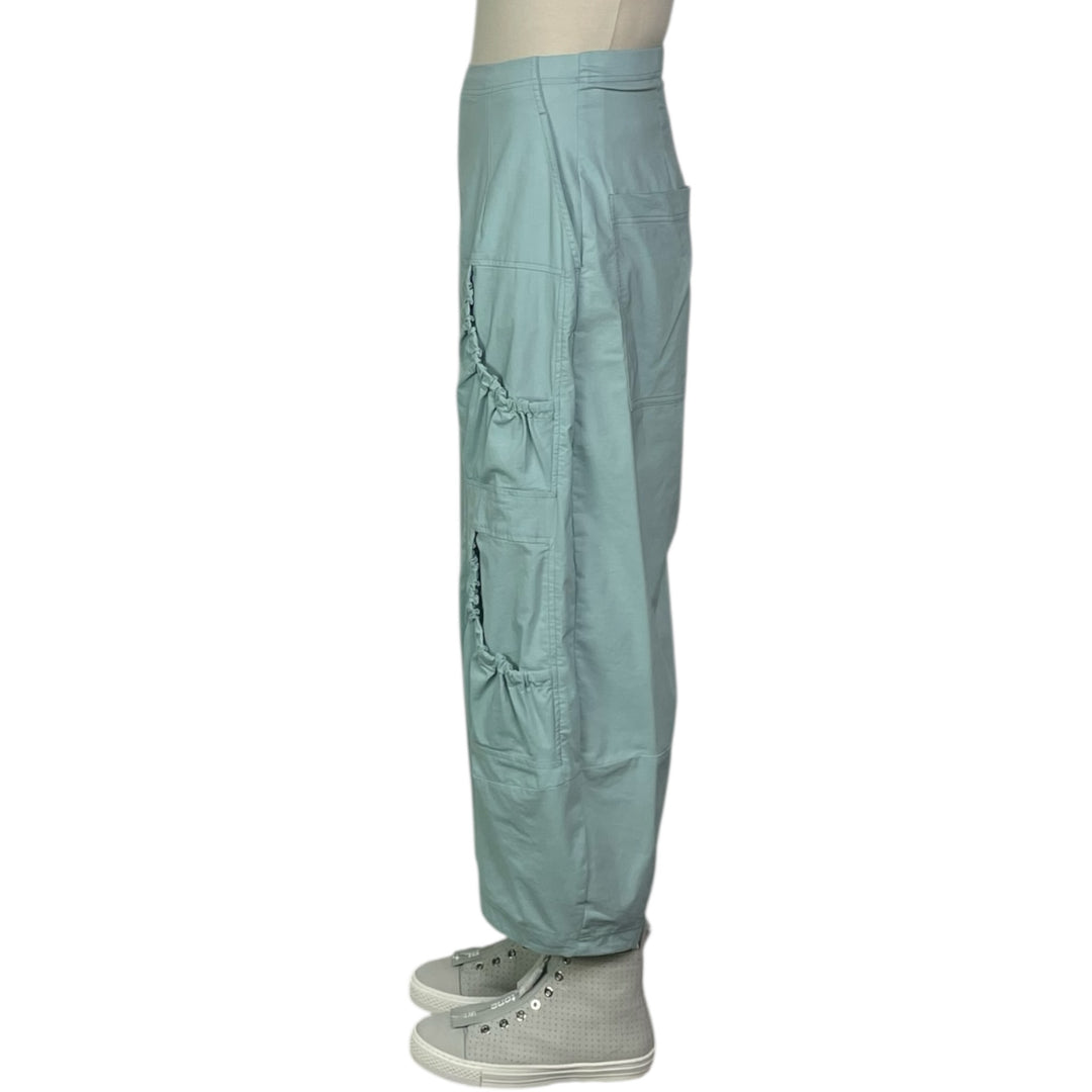 CURVED LEG RUCHED POCKETS PANT