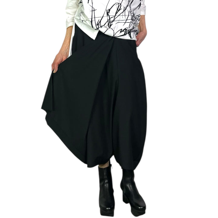PANT W/SKIRT FLAP OVERLAY