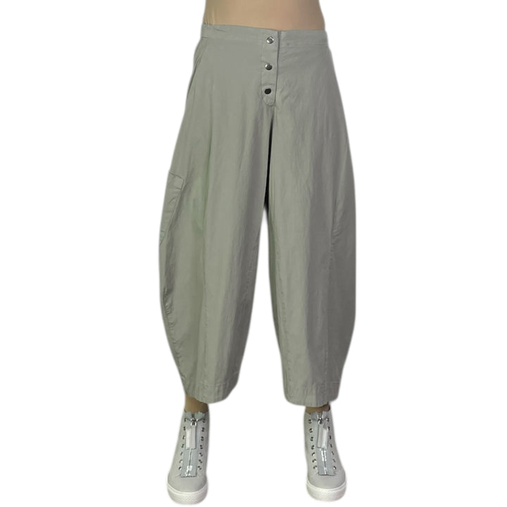 SNAP FRONT CROP PANT