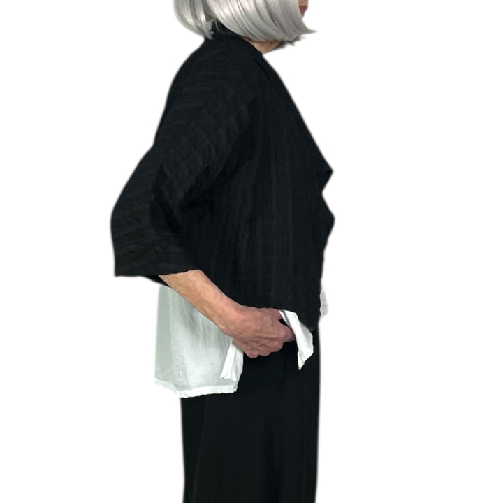 STRIPE CRINKLE SHRUG