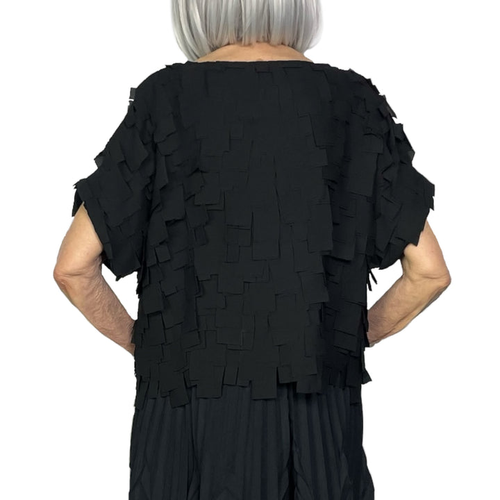 BOXY FRINGES TOP