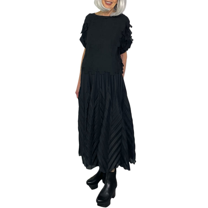 CHEVRON PLEATED SKIRT