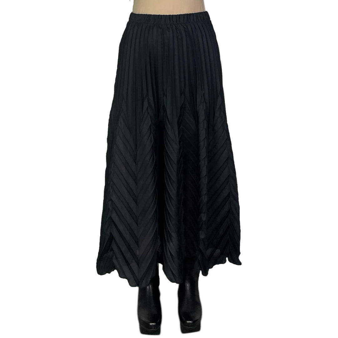 CHEVRON PLEATED SKIRT