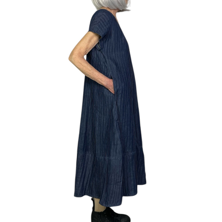 RIPPLE TUCK DENIM MIDI DRESS