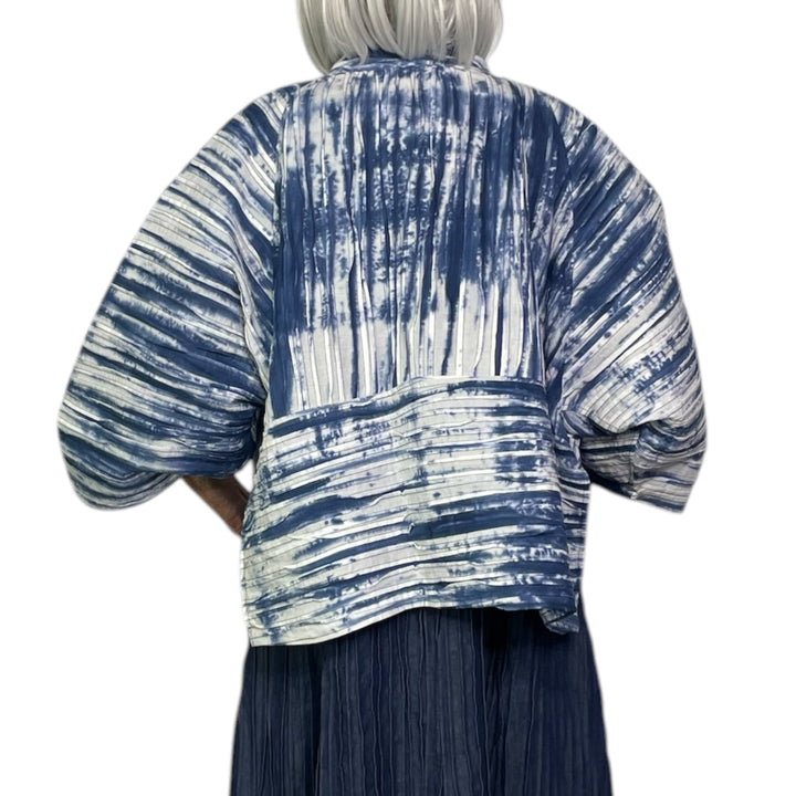 RIPPLE TUCK TIE DYE SHRUG
