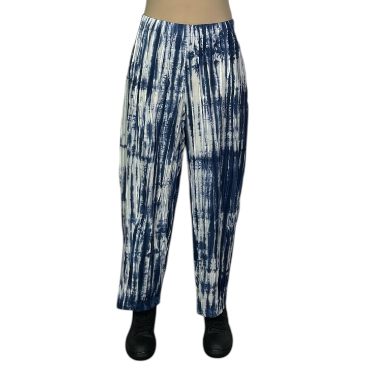RIPPLE TUCK TIE DYE BARREL PANT