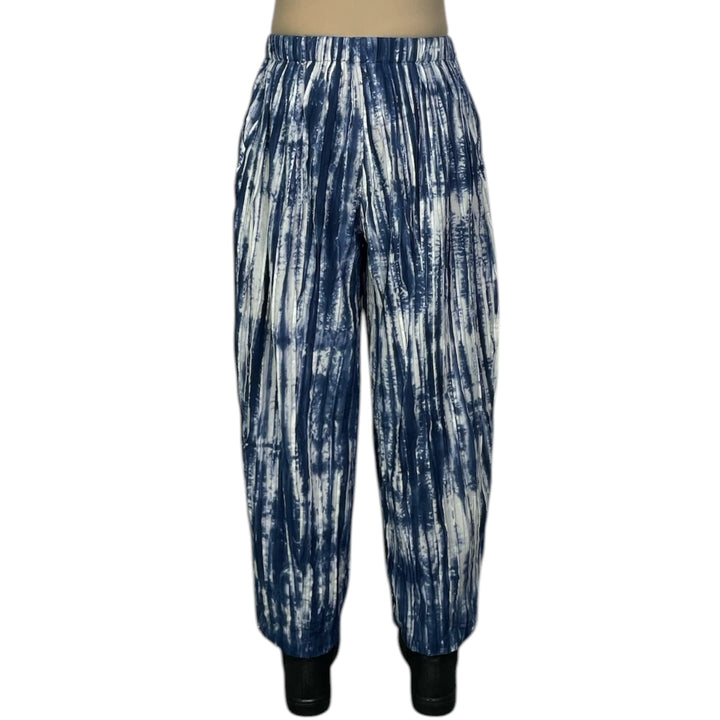 RIPPLE TUCK TIE DYE BARREL PANT