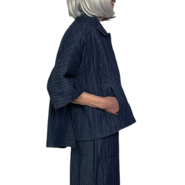RIPPLE TUCK DENIM CROP JACKET