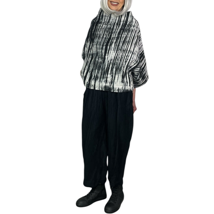 RIPPLE TUCK TIE DYE FUNNEL NECK TOP