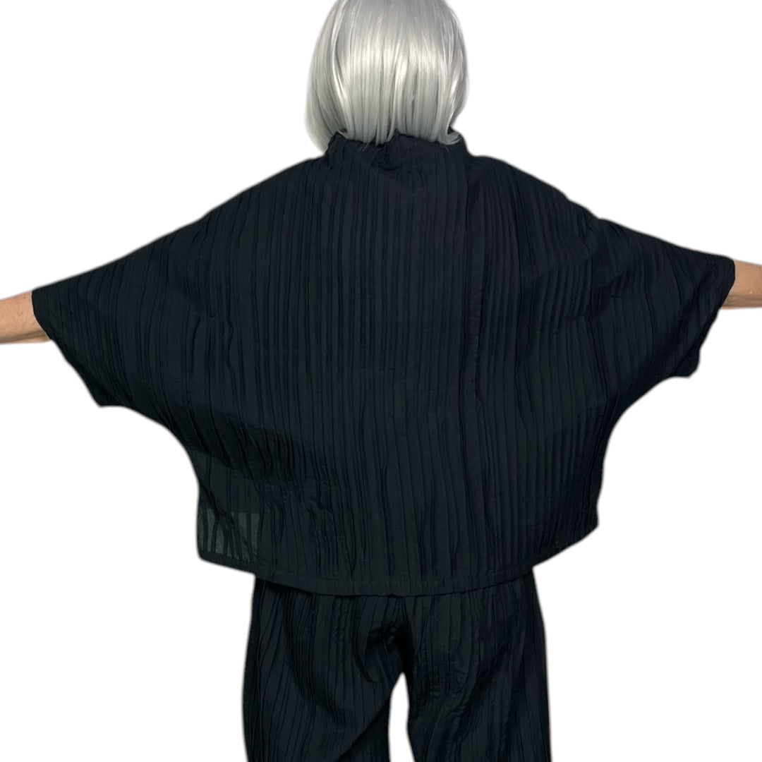 RIPPLE TUCK SOLID FUNNEL NECK TOP