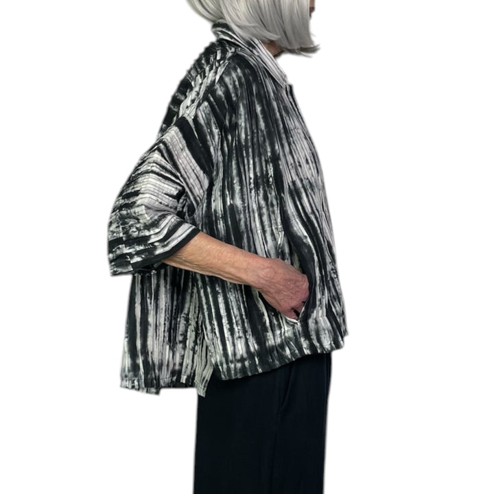 RIPPLE TUCK TIE DYE CROP JACKET