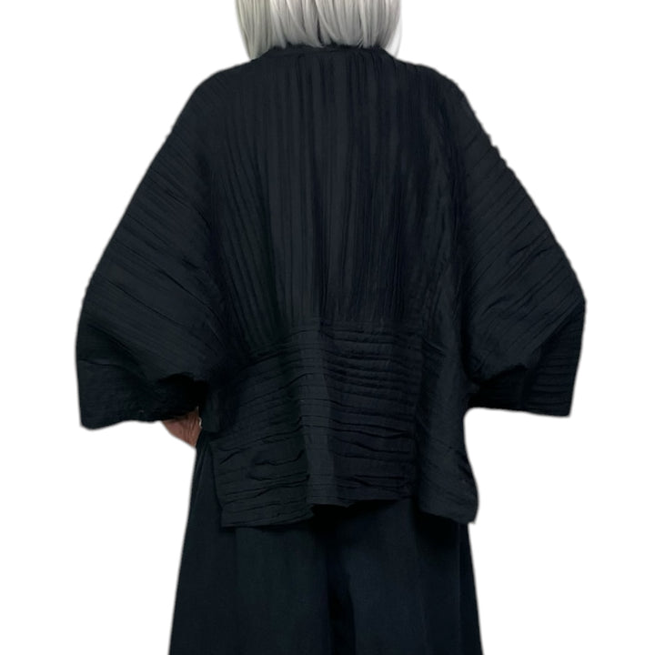RIPPLE TUCK SOLID SHRUG