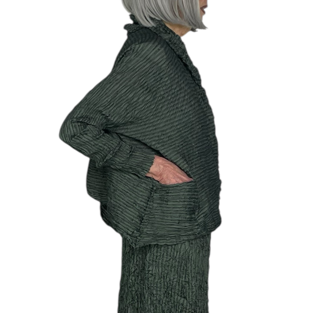 GAUZE BORDER HORIZONTAL PLEAT JACKET