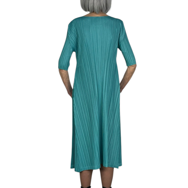 MELLOW PLEATS FLARED DRESS