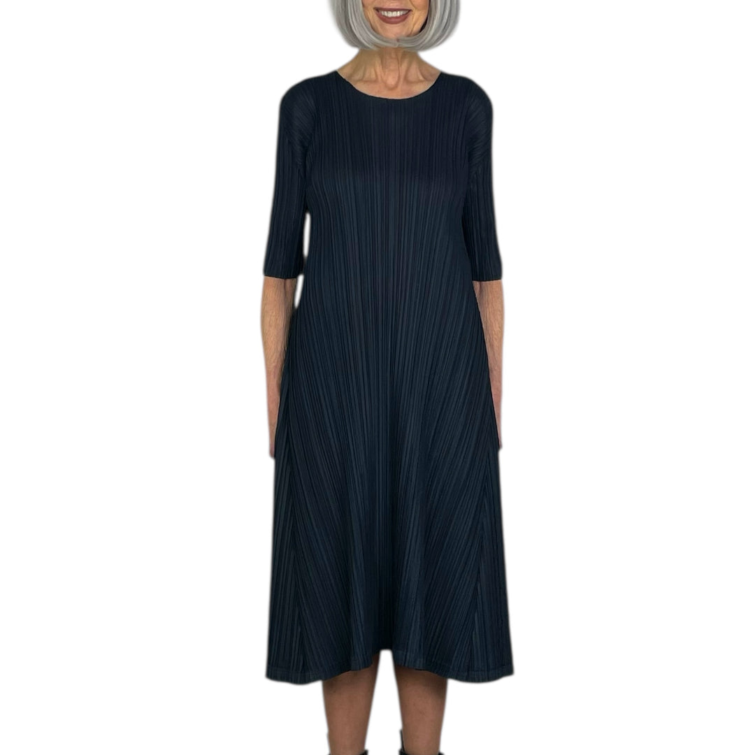 MELLOW PLEATS FLARED DRESS