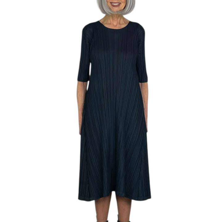 MELLOW PLEATS FLARED DRESS