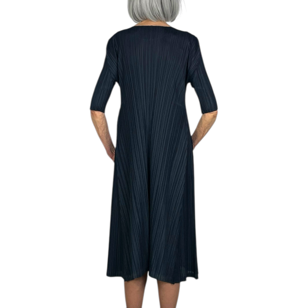 MELLOW PLEATS FLARED DRESS