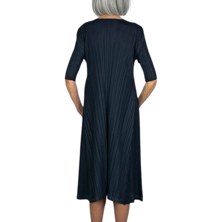 MELLOW PLEATS FLARED DRESS