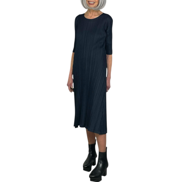 MELLOW PLEATS FLARED DRESS