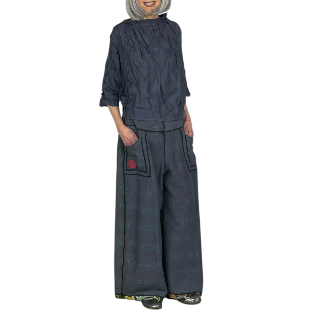 DYED VOILE WAVY TUCK FUNNEL NECK TOP