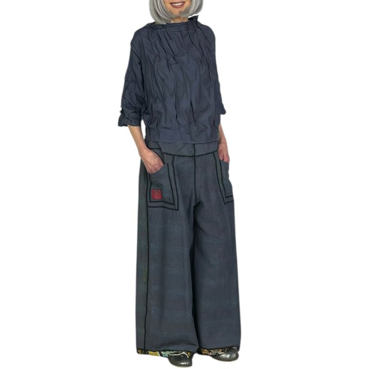 DYED VOILE WAVY TUCK FUNNEL NECK TOP