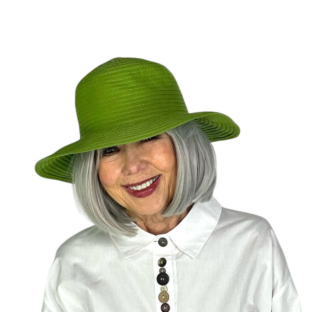 MEDIUM BRIM RIBBON HAT W/TIE