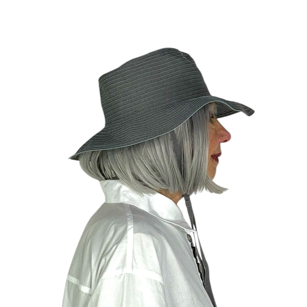 MEDIUM BRIM RIBBON HAT W/TIE