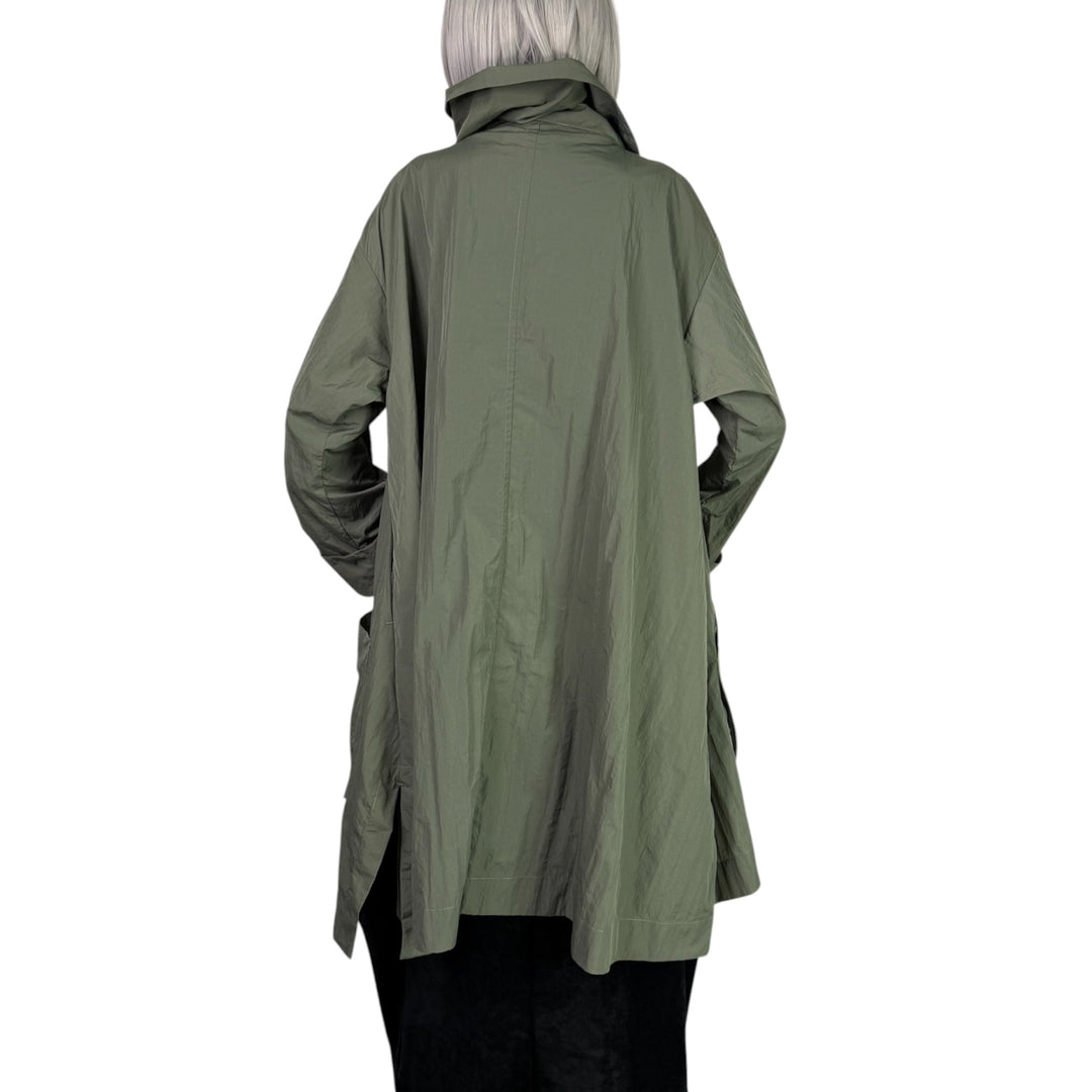 MANY POCKETS COAT