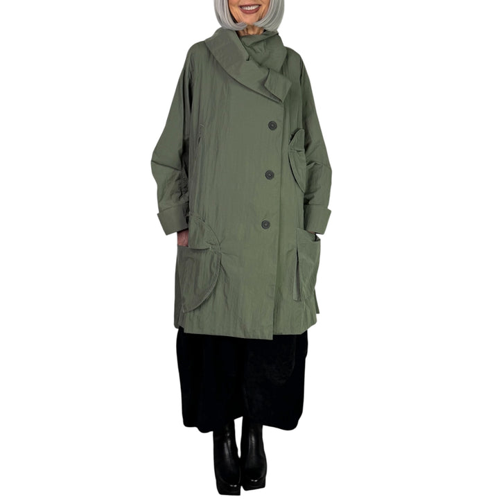 MANY POCKETS COAT