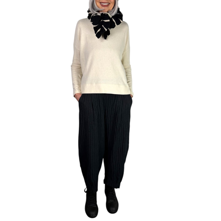 BIANCO DENIM CURVED LEG PANT