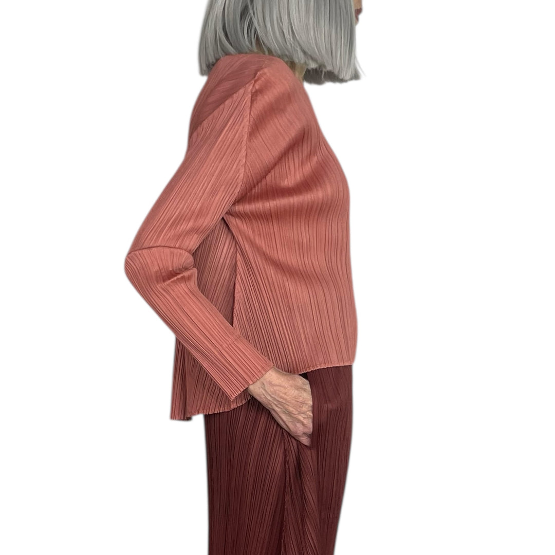 MC : OCTOBER CREWNECK TOP