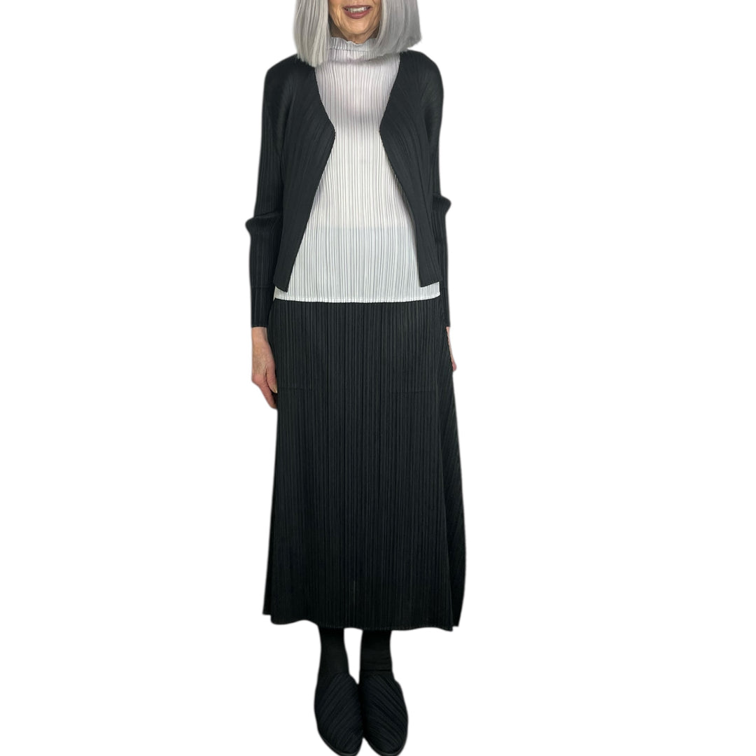 BASICS SHORT CARDIGAN