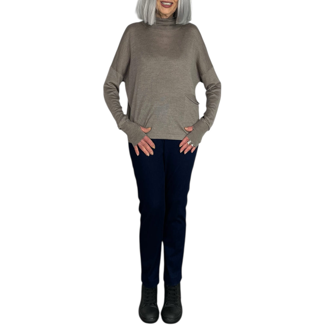 FINE GAUGE KNIT TURTLENECK