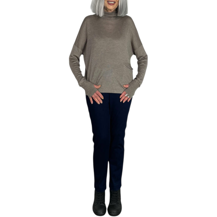 FINE GAUGE KNIT TURTLENECK