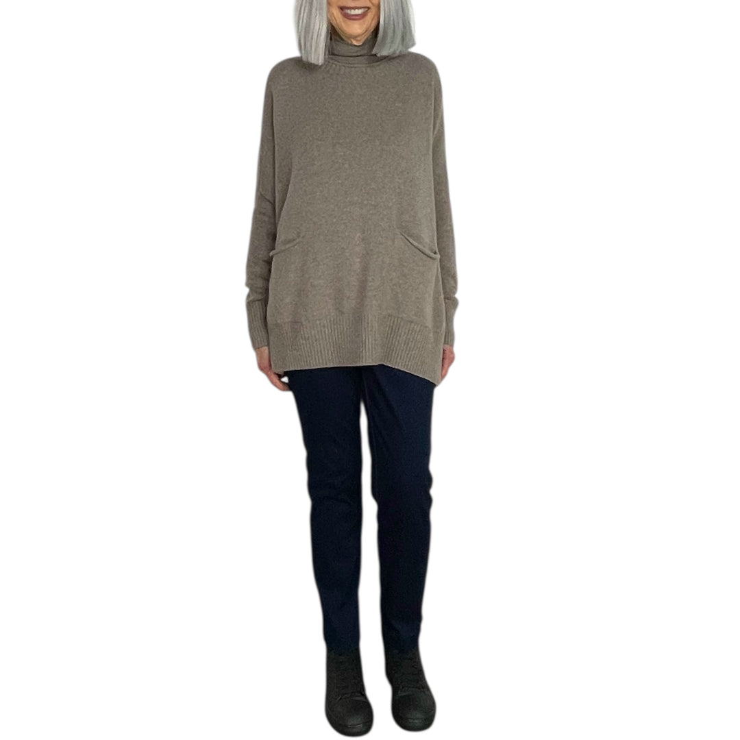 ROUND NECK KNIT PULLOVER