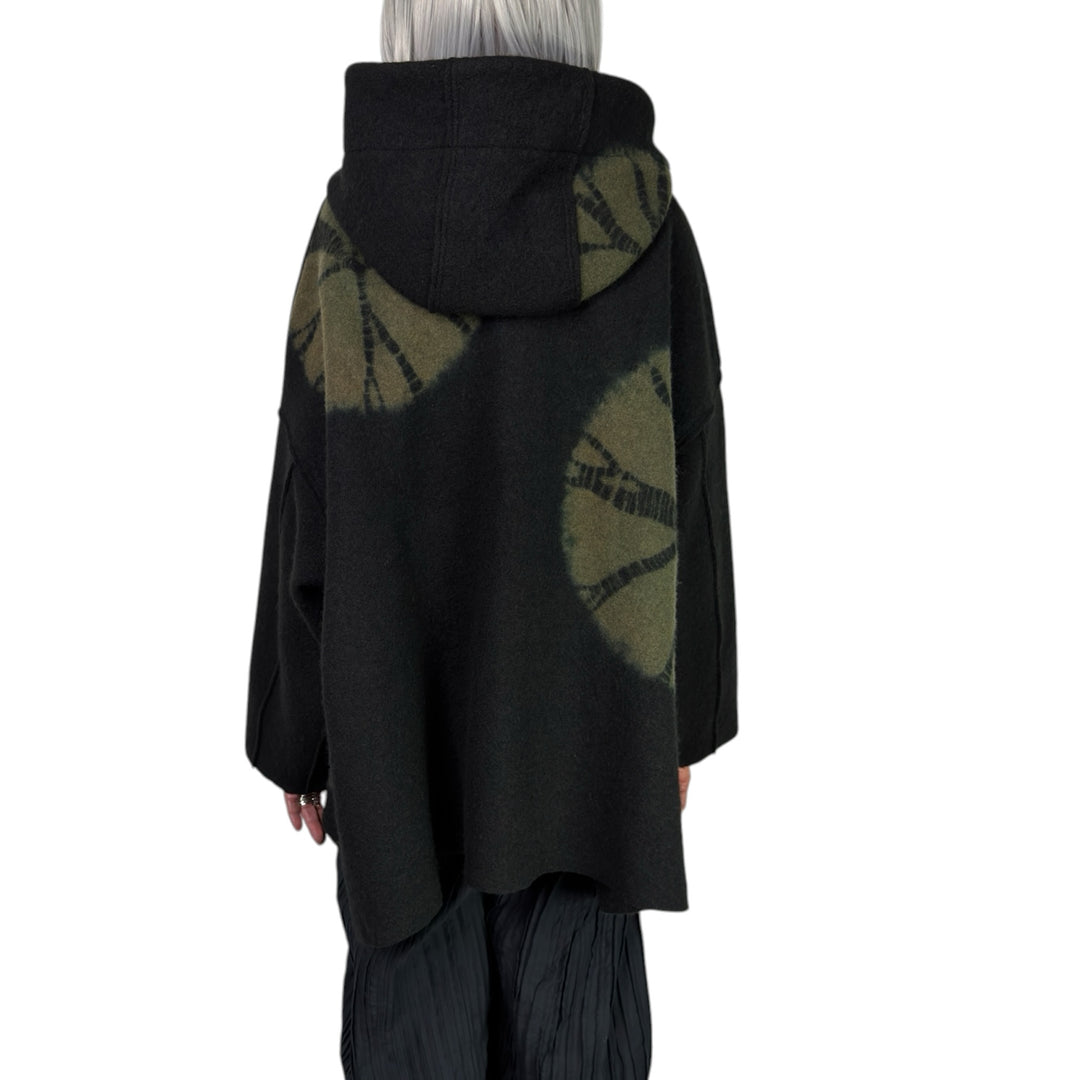 CIRCLE TIE DYE BW HOODIE PONCHO