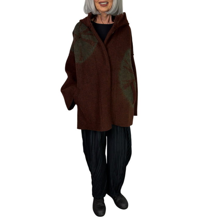 CIRCLE TIE DYE BW HOODIE PONCHO