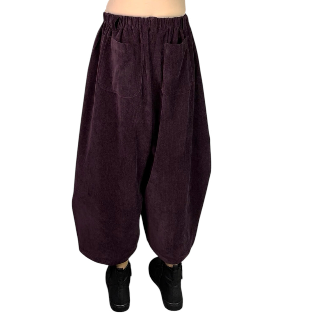 CURVED LEG ANKLE PANT