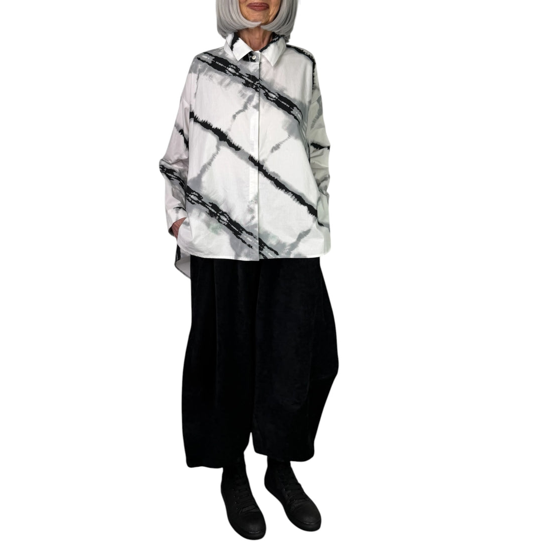 PRINTED HI-LO HEM SHIRT