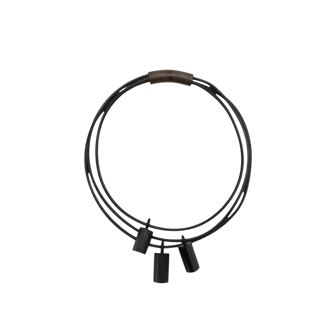 3 STRAND LEATHER  W/TOURMALINE NECKLACE