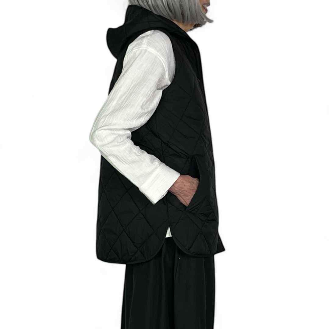 QUILTED LONG HOODED VEST