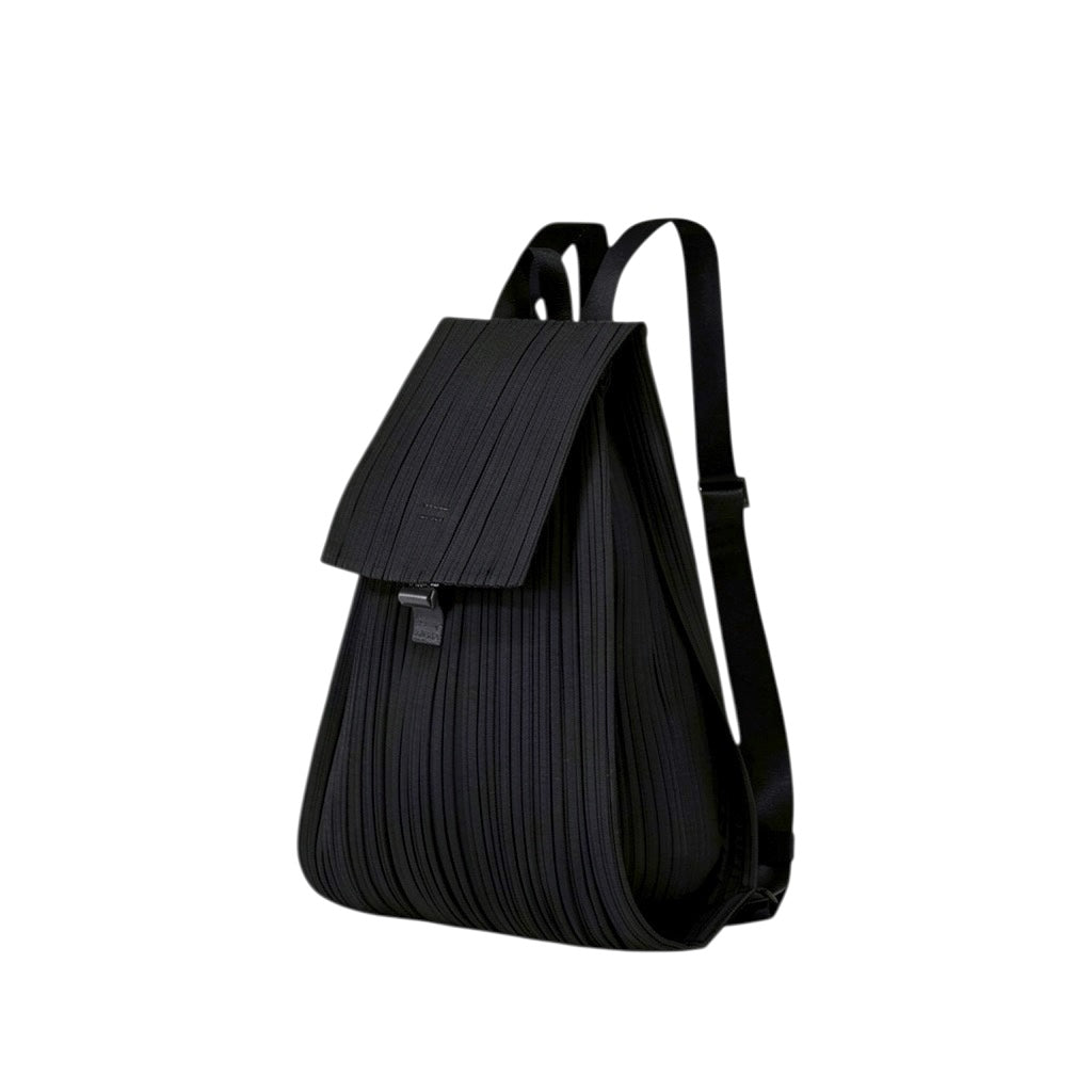 PLEATS KNAPSACK
